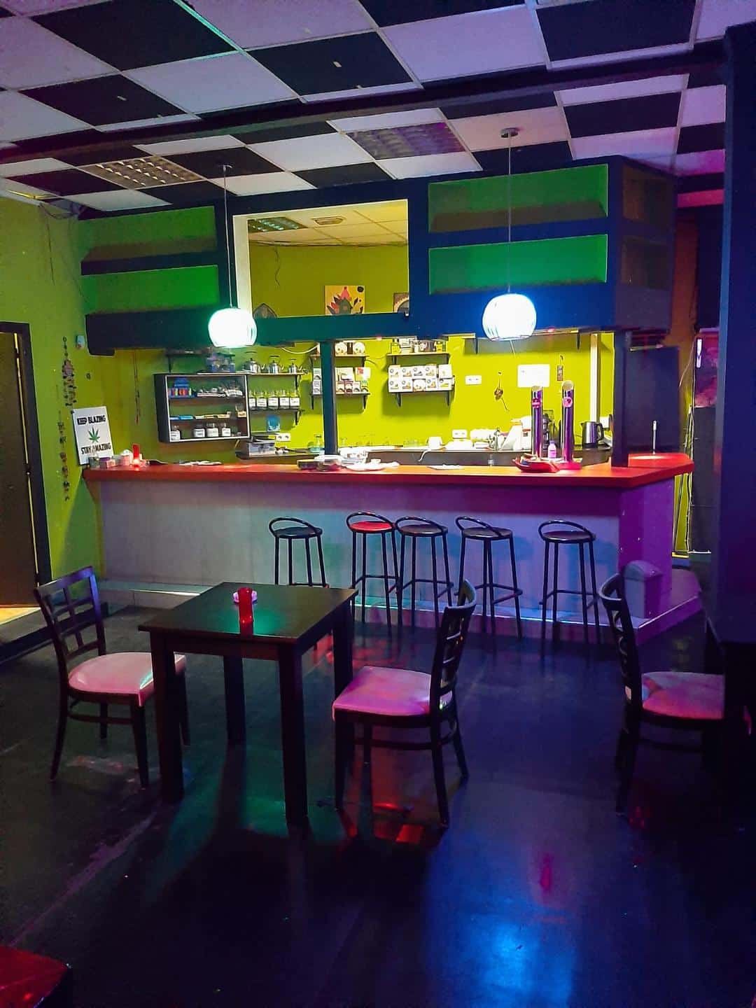 WEED ART CANNABIS CLUB MÁLAGA 1 WEED ART CANNABIS CLUB MÁLAGA cannabis club Malaga – entry pass