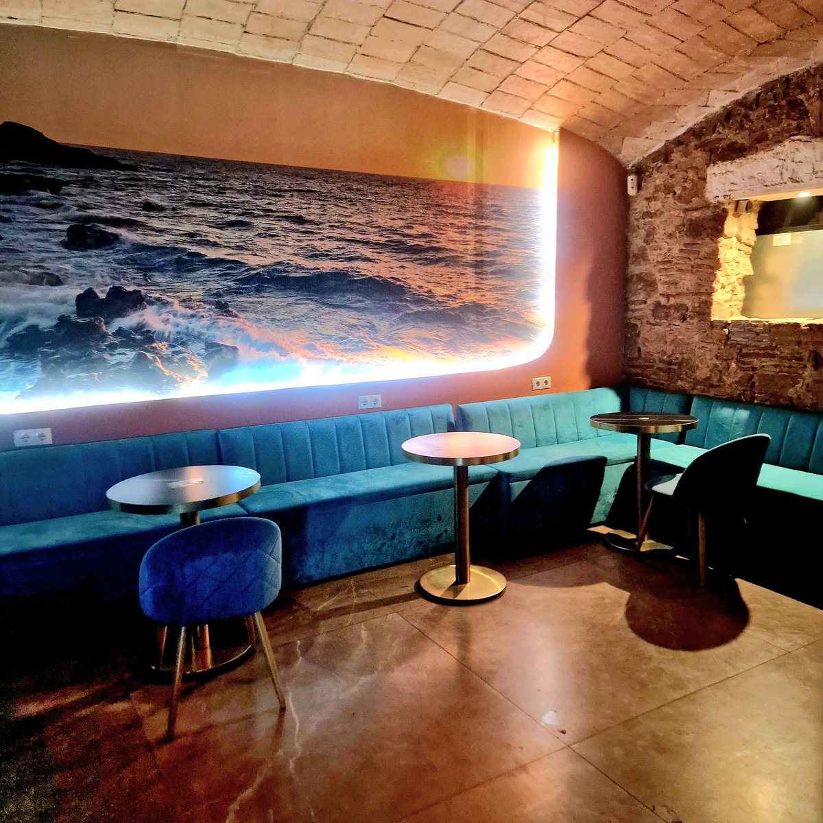 Asociación Garrison Sevilla (Reviews, Hours & Invite) 2 Asociación Garrison cannabis club Córdoba – entry pass