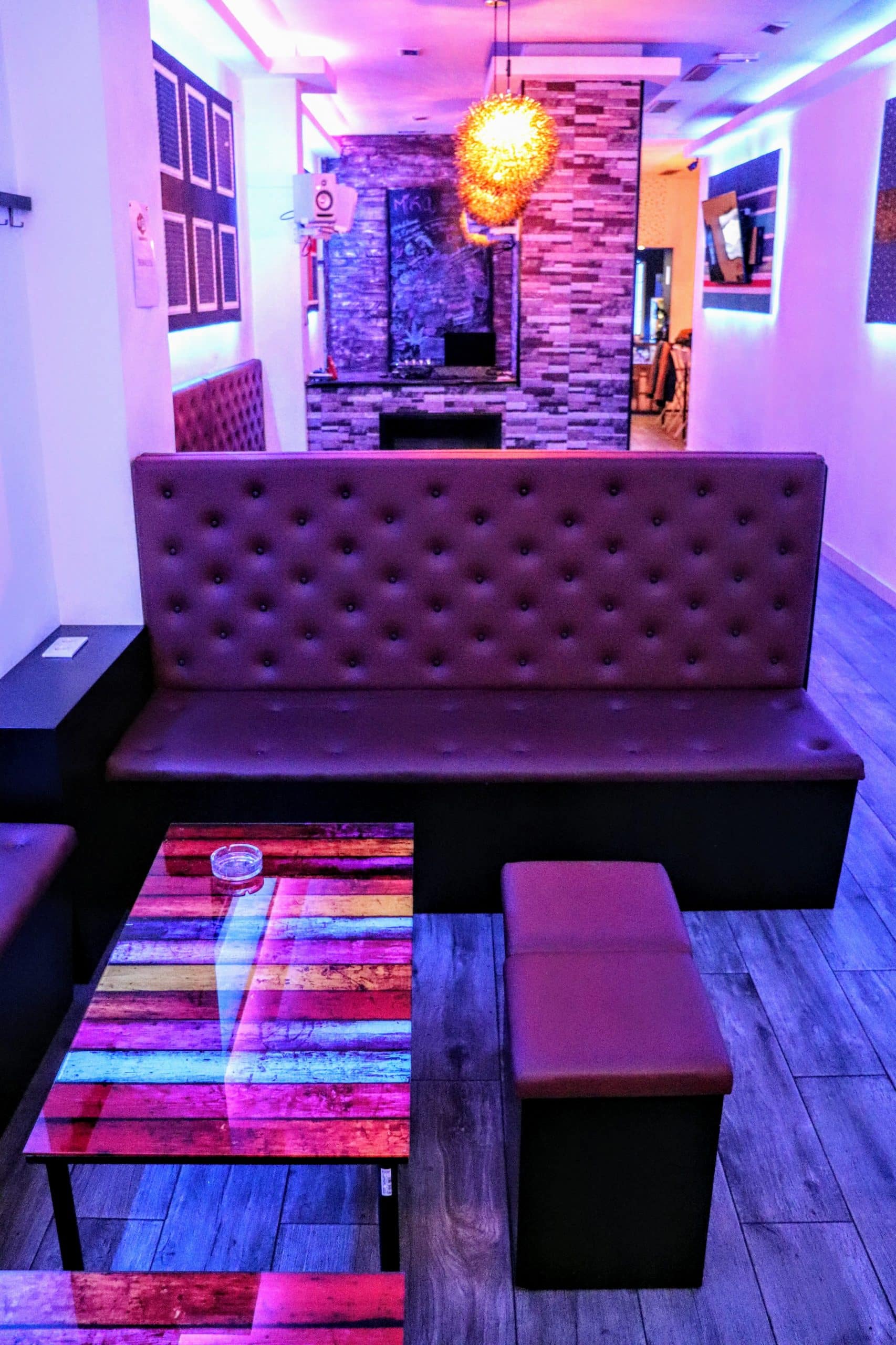 Smoke Signals Social Club — Reviews & Invite 2 Smoke Signals cannabis club Barcelona – entry pass