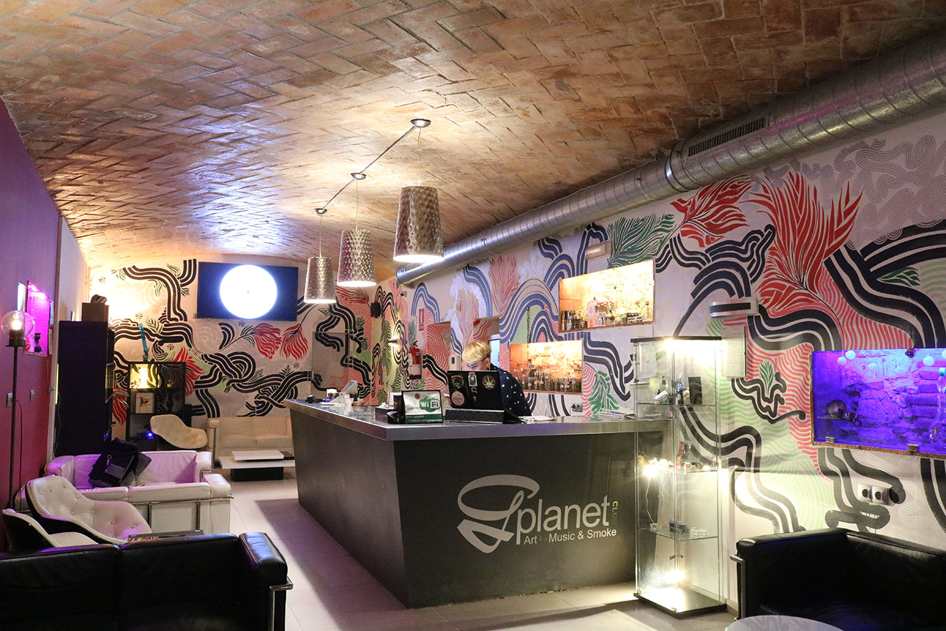 Friends of Plants - Privat Social Club 2 Friends of Plants - Privat Social Club cannabis club Girona – entry pass