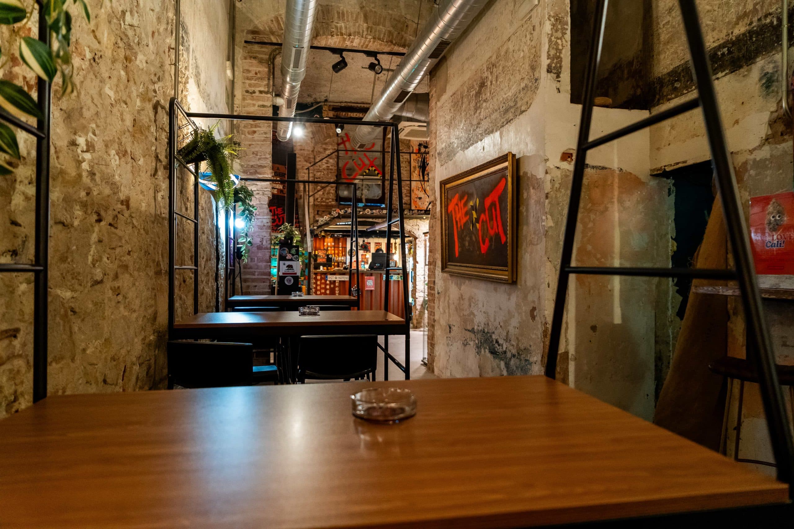 The Cut Barcelona Weed Club | Asociación Cannábica en Barcelona 3 The Cut Barcelona Weed Club | Asociación Cannábica en Barcelona cannabis club Barcelona – entry pass