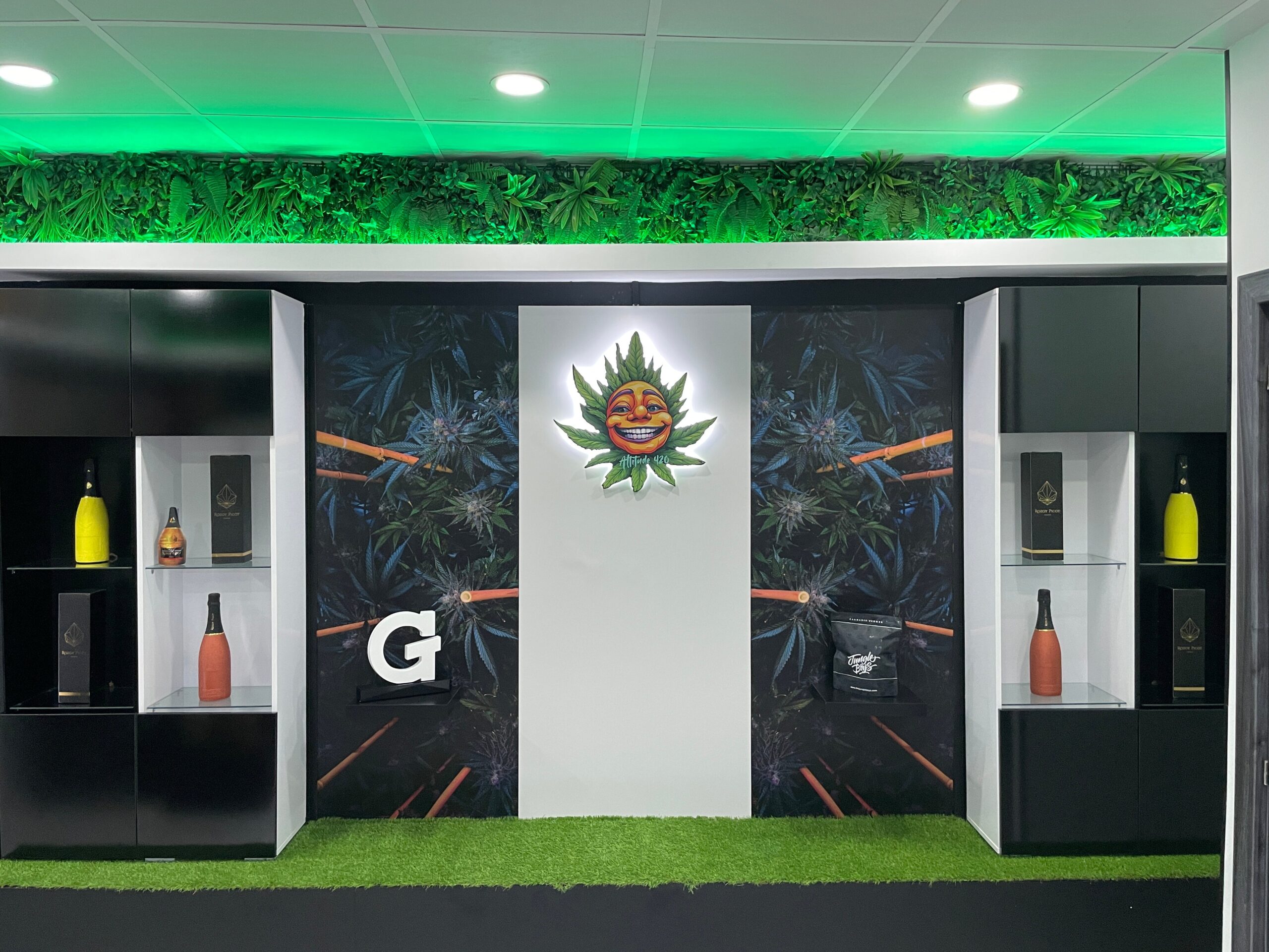 Altitude420 Social Club 3 Altitude420 Social Club cannabis club Palma de Mallorca – entry pass