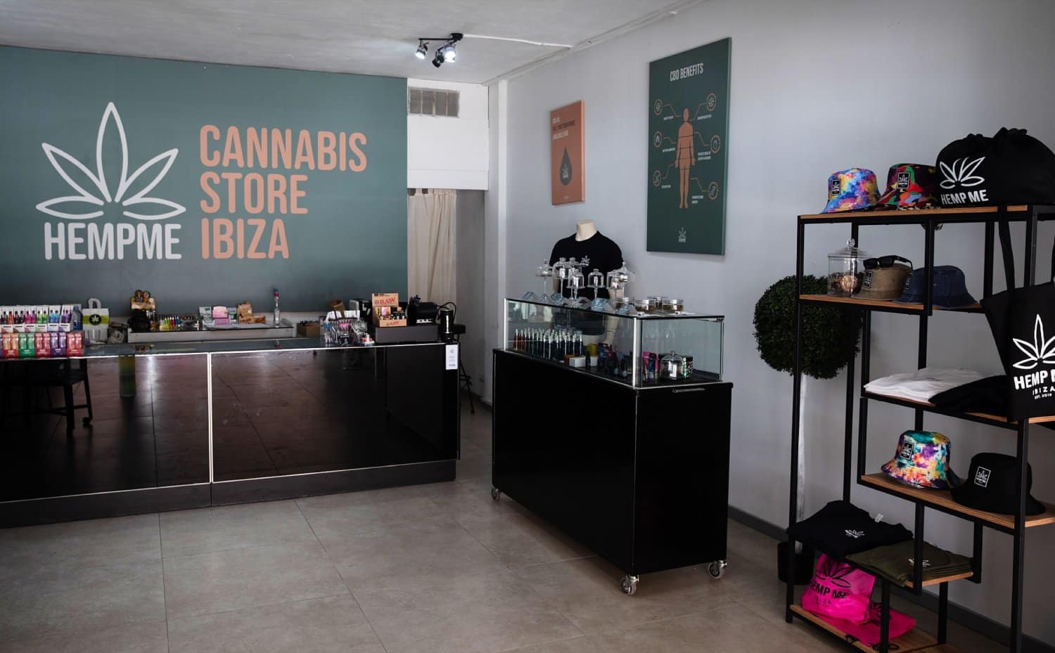 HempMe Ibiza Old town 2 HempMe Ibiza Old town cannabis club Ibiza – entry pass