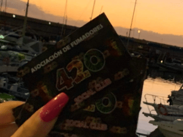 Green Marley 4:20 cannabis club Tenerife &ndash; entry pass